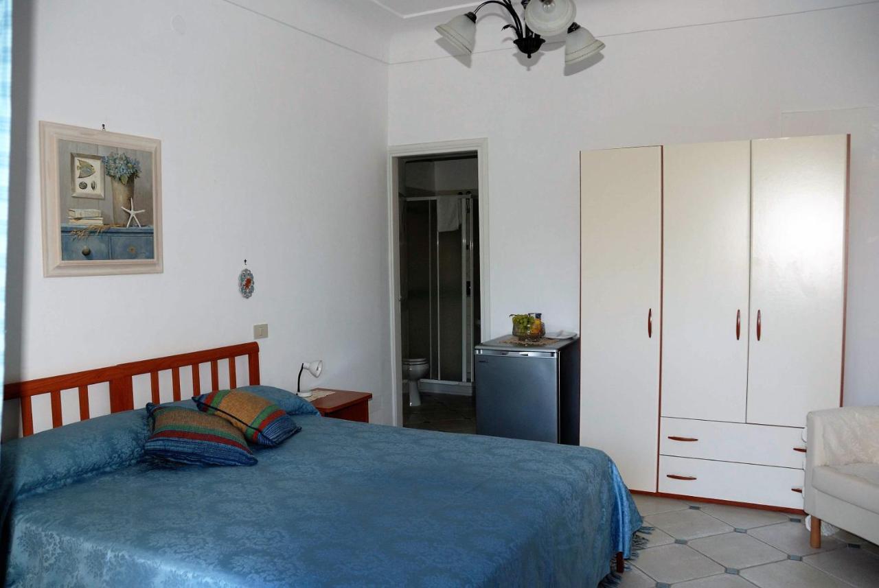 Villa Damecuta B&B อนากาปรี ภายนอก รูปภาพ