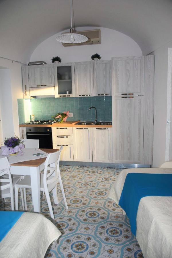 Villa Damecuta B&B อนากาปรี ภายนอก รูปภาพ